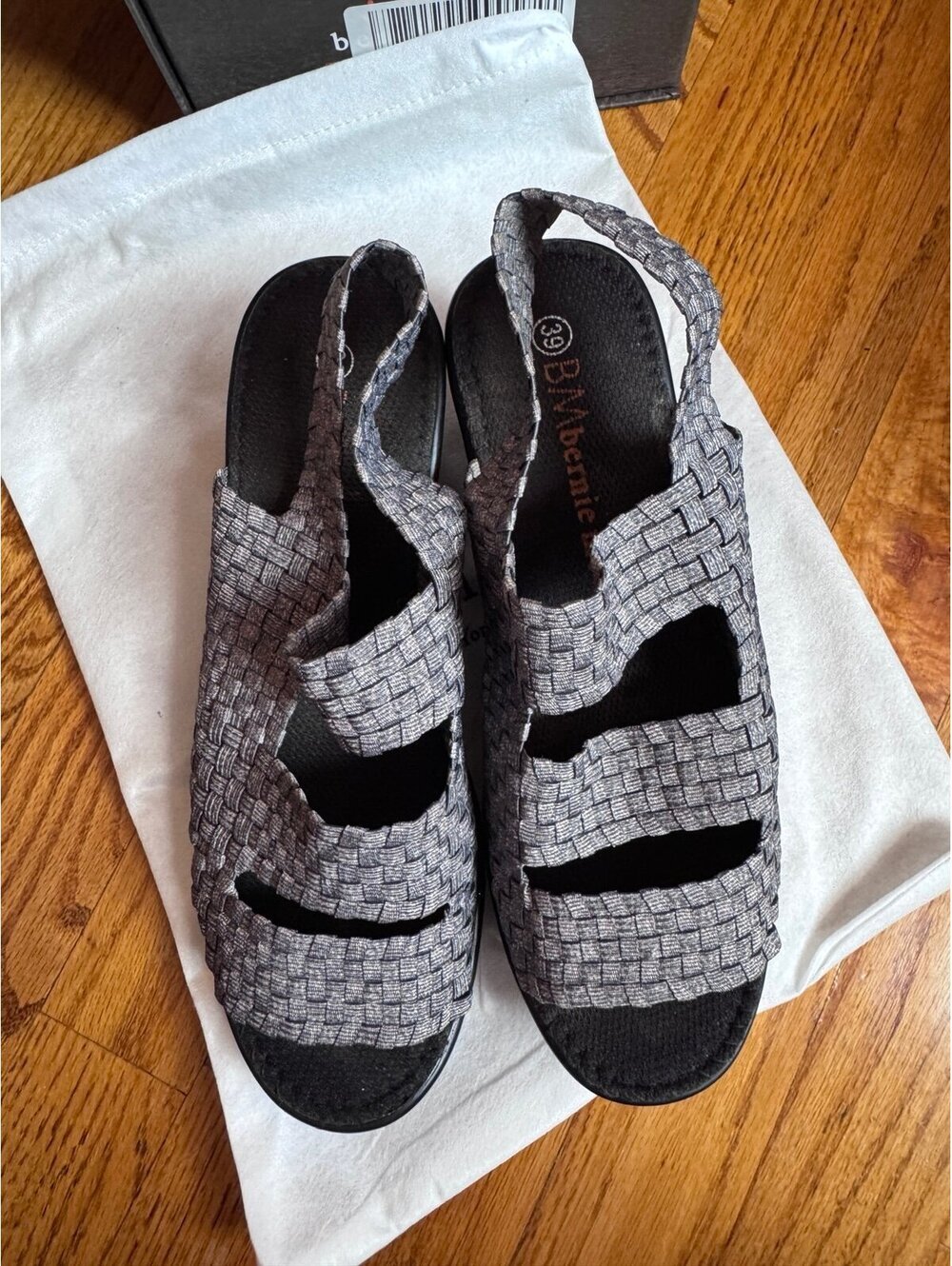 Bernie mev. grey wedges